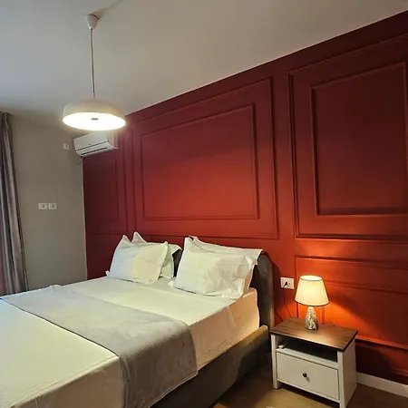 Tam Skanderbeg Square One Bedroom W Veranda 公寓