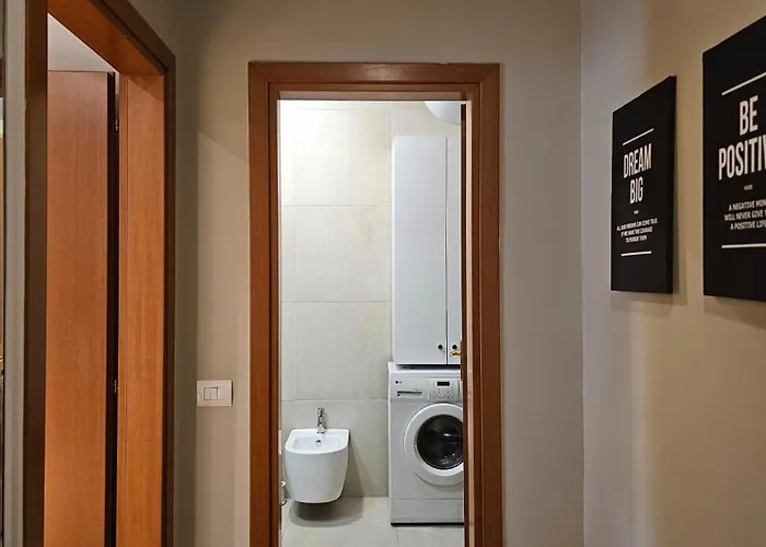 公寓 Tam Skanderbeg Square One Bedroom W Veranda 地拉那