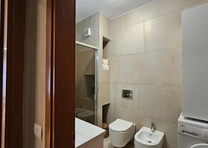 公寓 Tam Skanderbeg Square One Bedroom W Veranda 地拉那