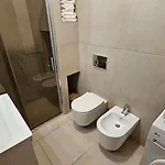 Tam Skanderbeg Square One Bedroom W Veranda Lejlighed