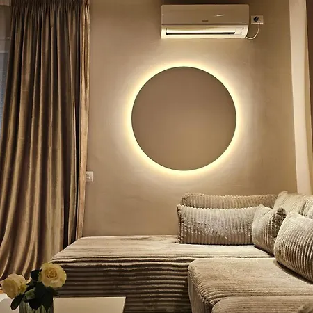 Tam Skanderbeg Square One Bedroom W Veranda Lejlighed Tirana