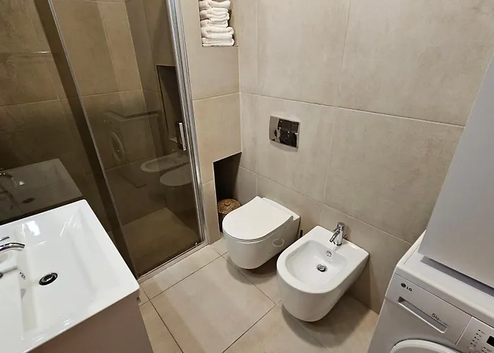 Tam Skanderbeg Square One Bedroom W Veranda 公寓