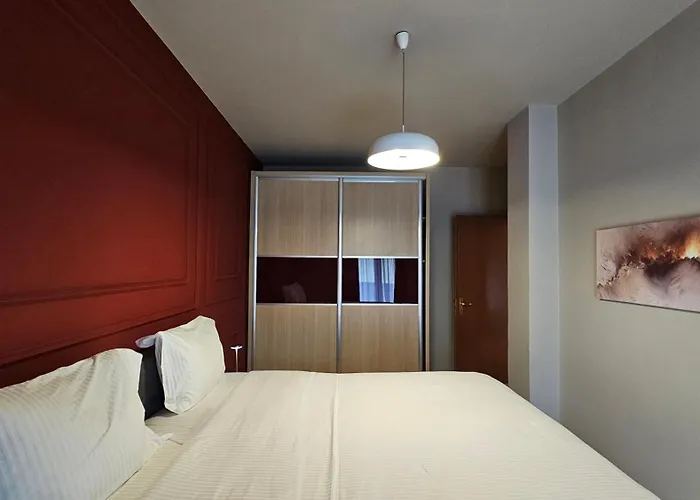 Tam Skanderbeg Square One Bedroom W Veranda 公寓 *