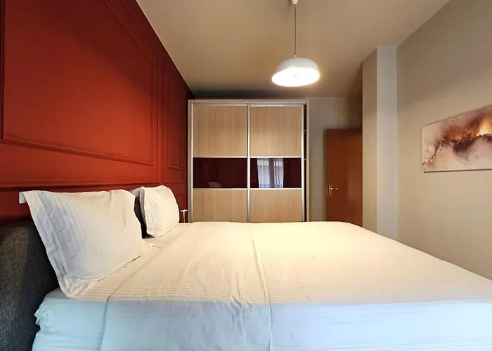 Tam Skanderbeg Square One Bedroom W Veranda 地拉那