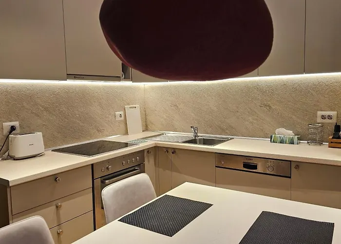 公寓 Tam Skanderbeg Square One Bedroom W Veranda 地拉那